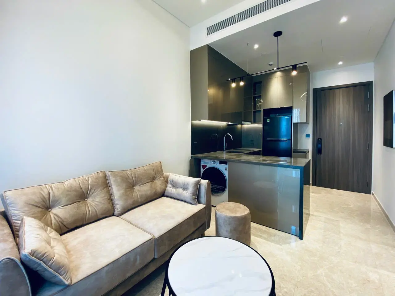 Bán Căn Hộ 1PN+ The MarQ, Quận 1 - Sổ Hồng Riêng, Nội Thất Cao Cấp, Giá Tốt!