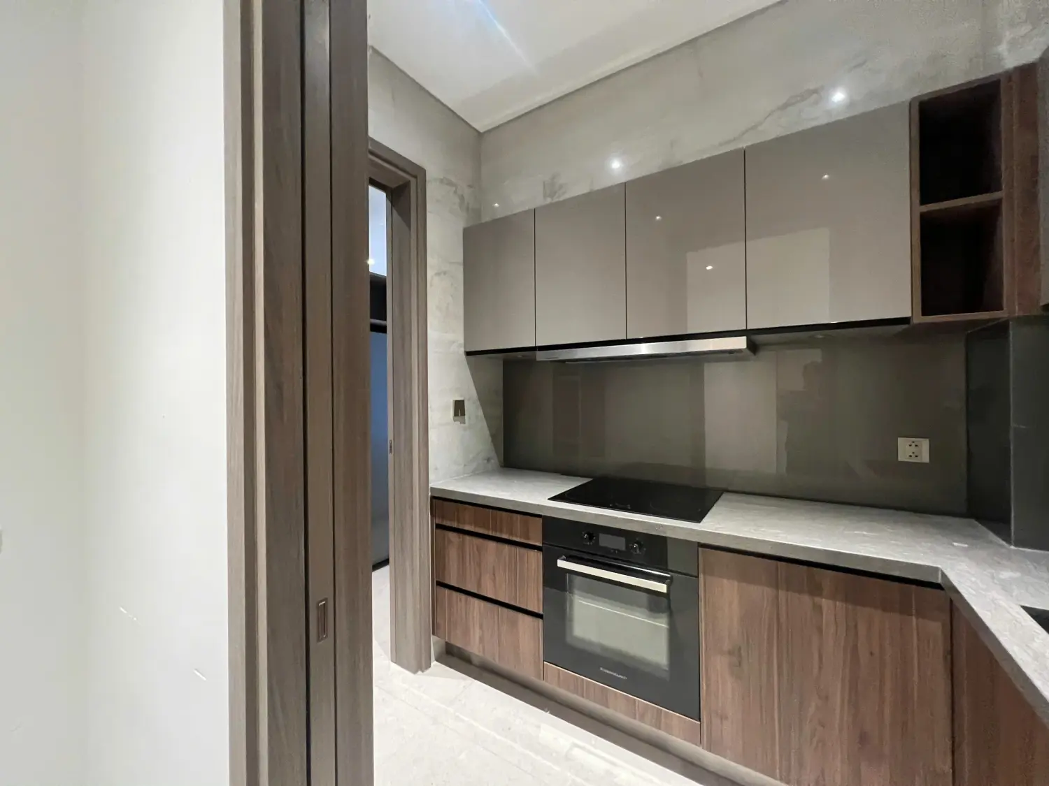 Bán Căn Hộ The MarQ 4PN, 145m2, Nội Thất Sang Trọng, Quận 1 - Giá Tốt Nhất!