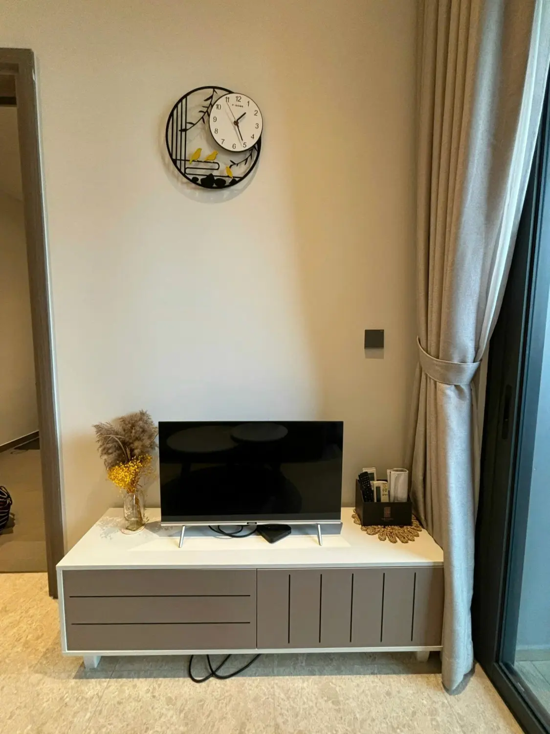 Bán Gấp Căn Hộ 1PN Cao Cấp, Diện Tích 48m2, Giá Tốt Nhất Thị Trường!