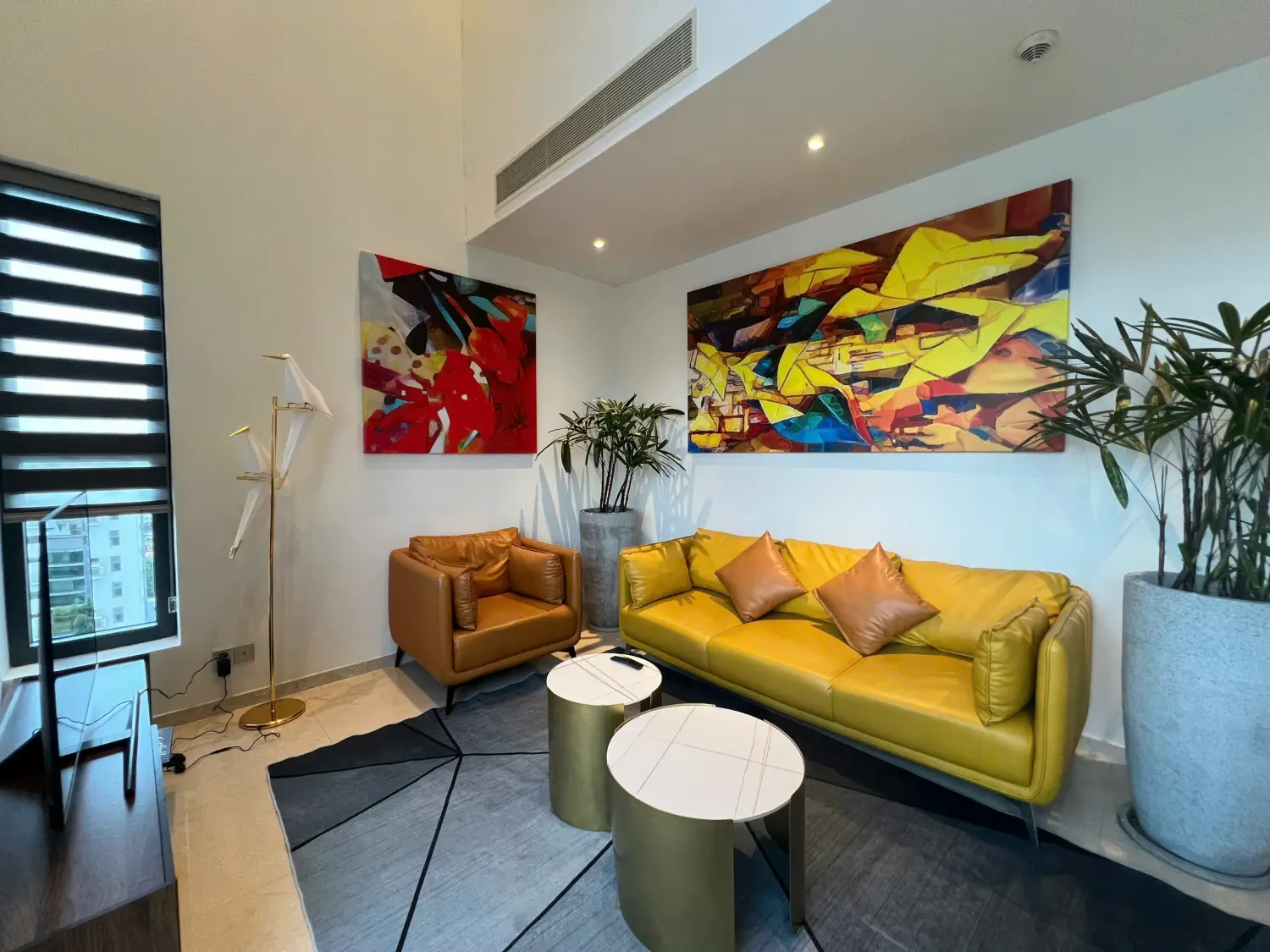 Bán Căn Hộ The MarQ 4PN, 145m2, Nội Thất Sang Trọng, Quận 1 - Giá Tốt Nhất!