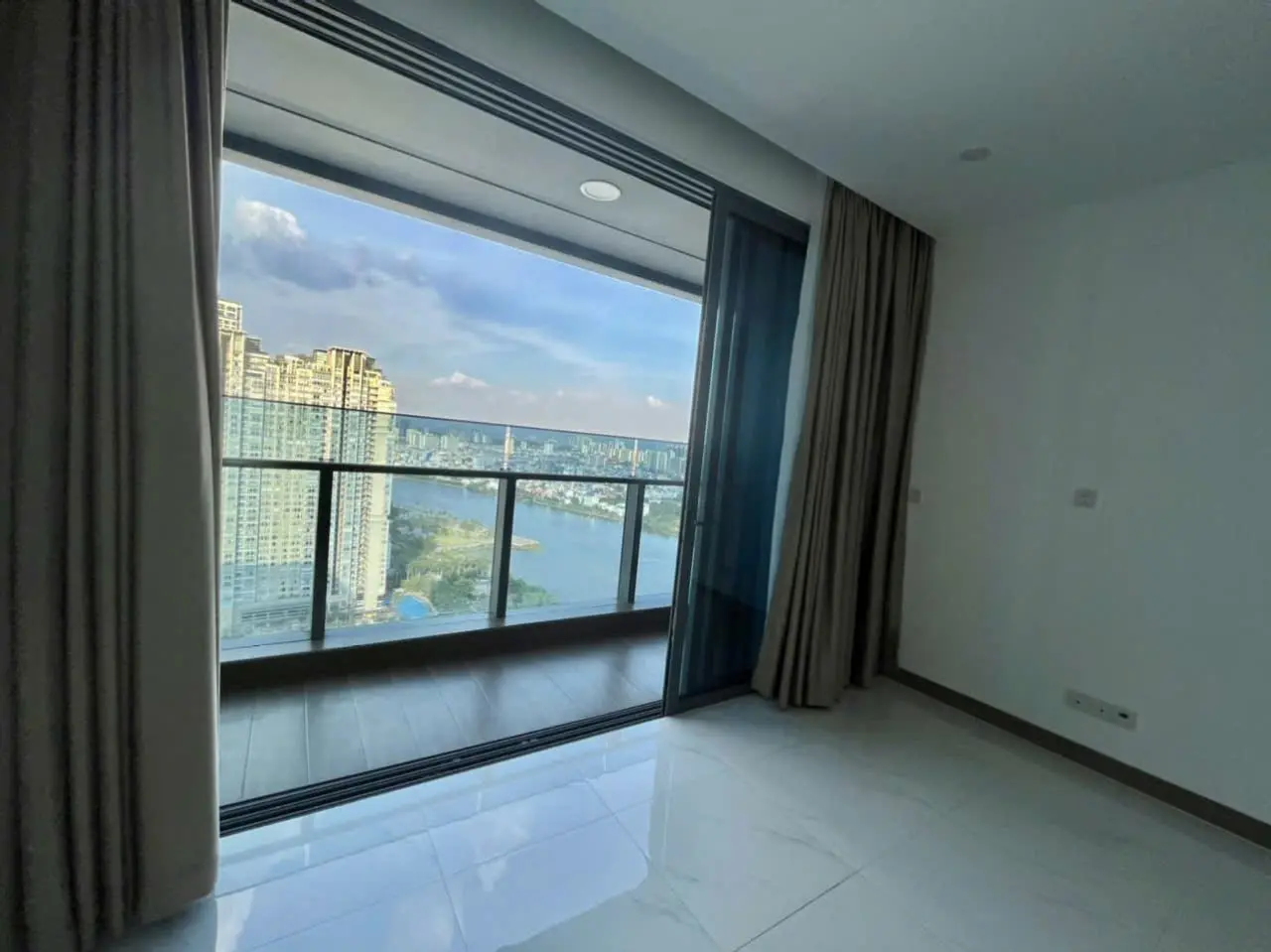 Cơ Hội Đầu Tư Vàng: Căn Hộ Cao Cấp [Tên Dự Án] - Vị Trí Đắc Địa, Tiềm Năng Sinh Lời Vượt Trội