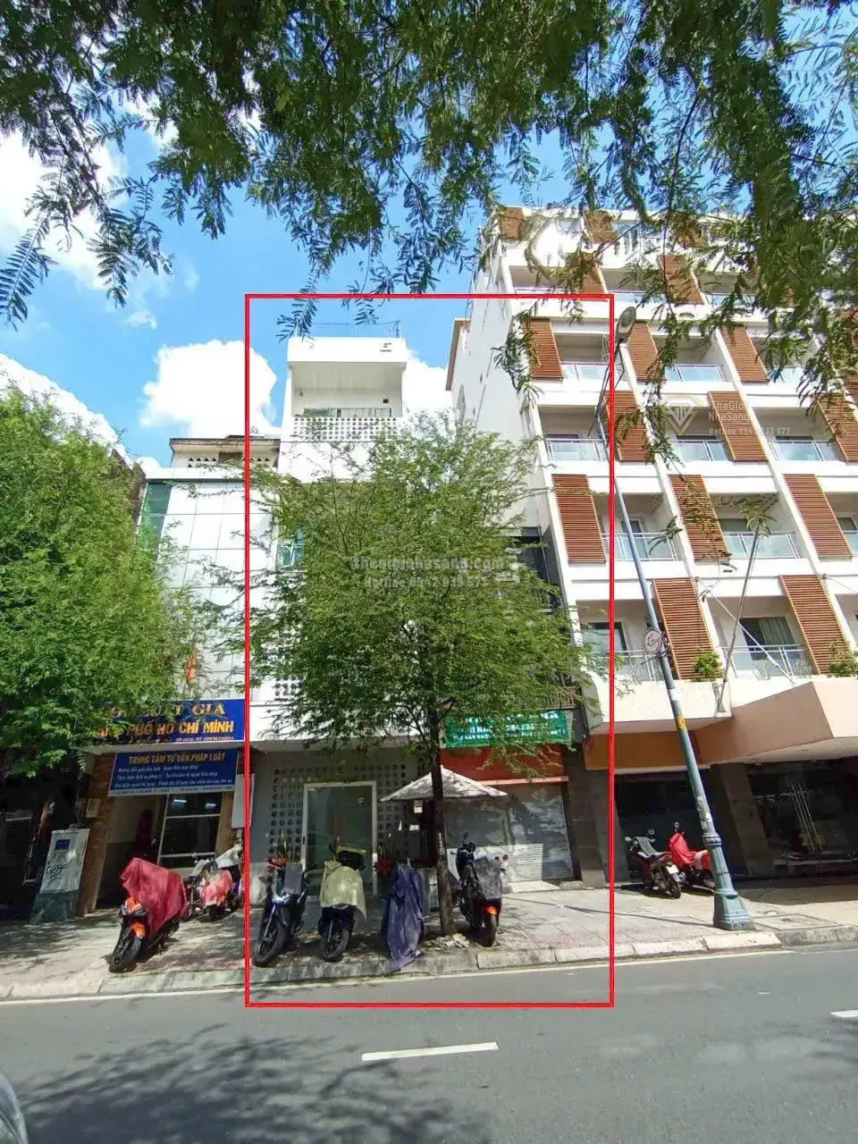 Bán nhà mặt tiền Lê Thánh Tôn Quận 1 diện tích 146m2 10 tầng giá 182 tỷ