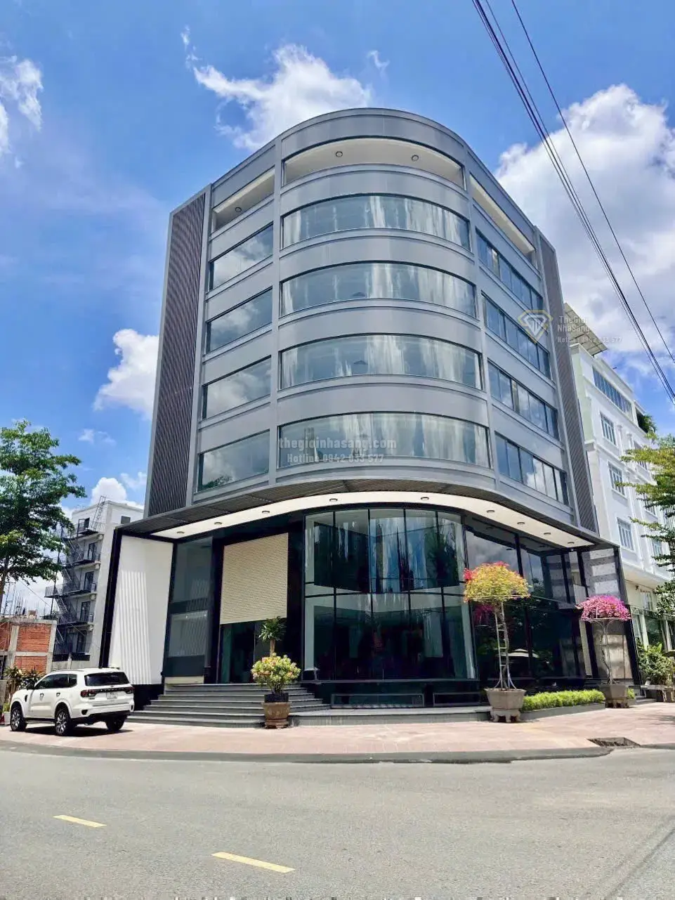 Bán tòa nhà góc 2MT dự án Đảo Kim Cương, Quận 2, diện tích 310m2, giá 320 tỷ
