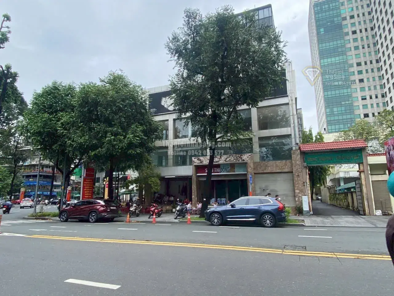 Bán tòa nhà Quận 1 diện tích 174m2, 10 tầng giá 175 tỷ