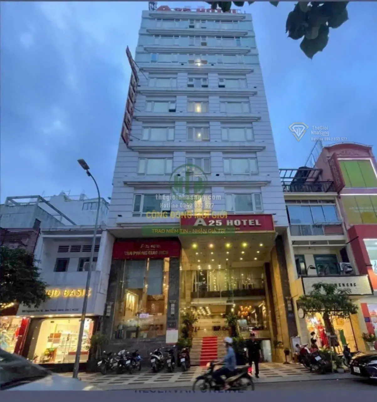 Bán tòa nhà Quận 1 diện tích 174m2, 10 tầng giá 175 tỷ