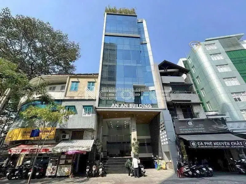 Bán tòa nhà Quận 1 diện tích 174m2 giá 175 tỷ