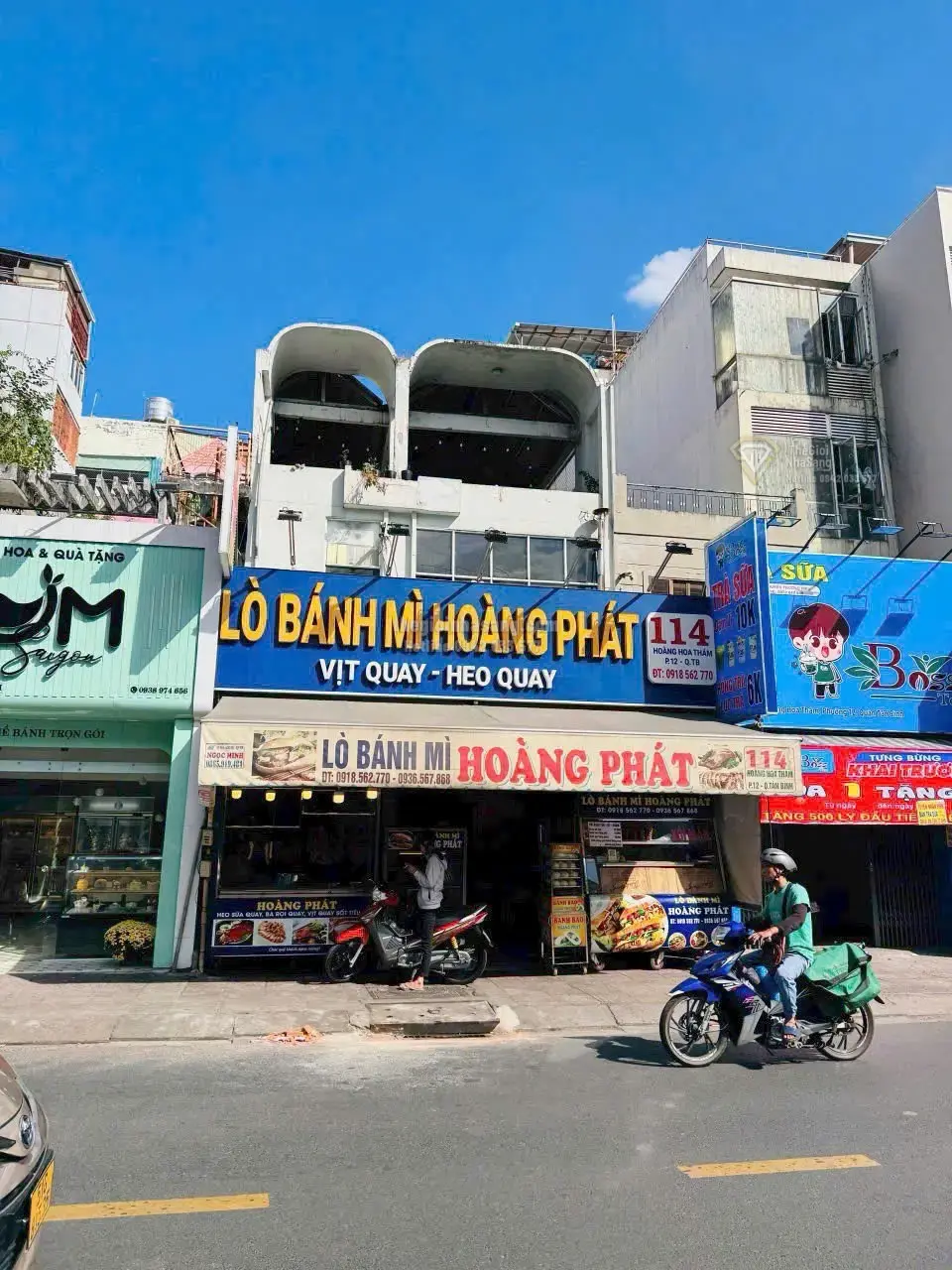 Bán Tòa nhà tương lai gần cổng Nhà ga T3 Tân Bình 188.5m2 4 tầng giá 45 tỷ