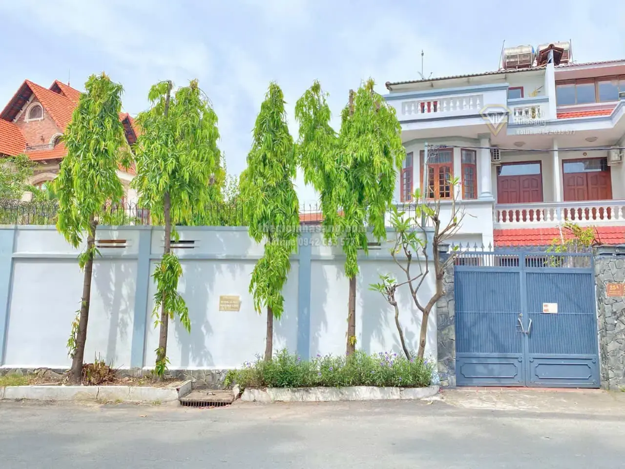 Biệt thự cho thuê Thảo Điền 4 phòng ngủ 500m2 giá 4000 USD
