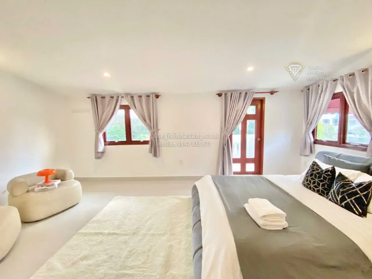Biệt thự cho thuê Thảo Điền 4 phòng ngủ 500m2 giá 4000 USD