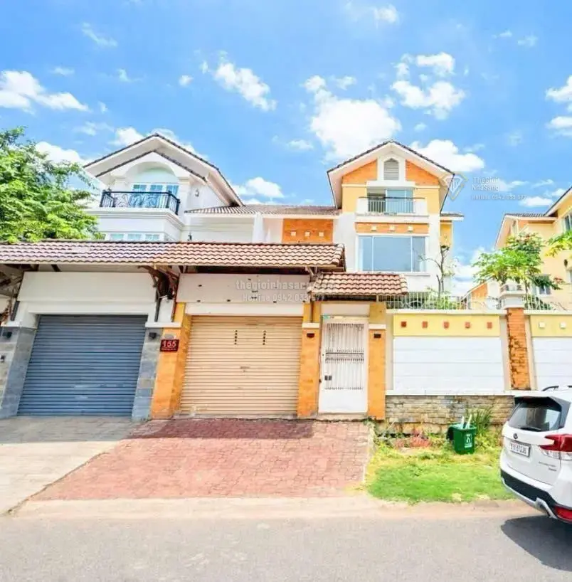 Biệt thự đơn lập Nam Phú Villas Quận 7 diện tích 288m2 giá 36 tỷ