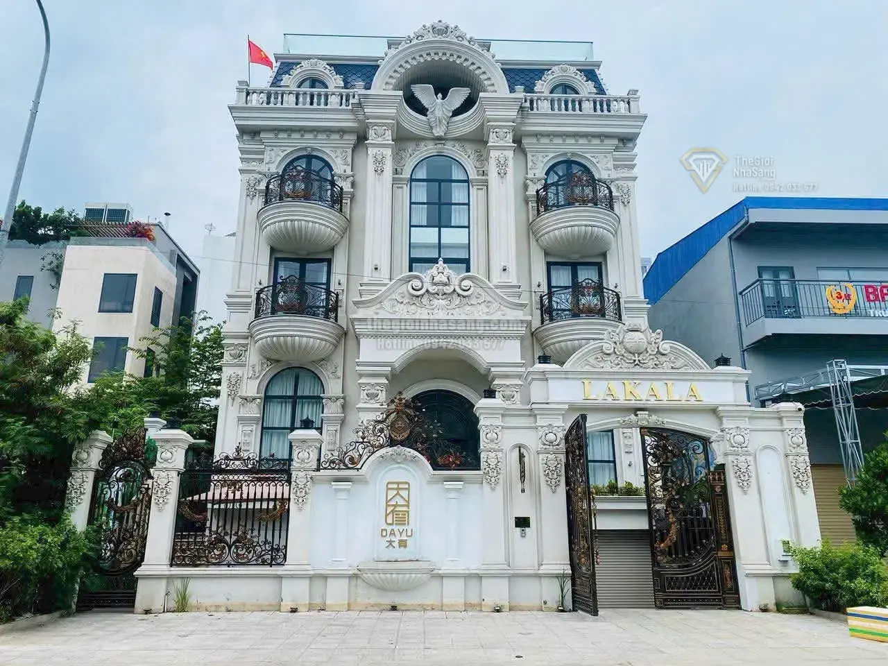Biệt thự Quận 2 MT Đặng Như Mai 300m2 giá 125 tỷ