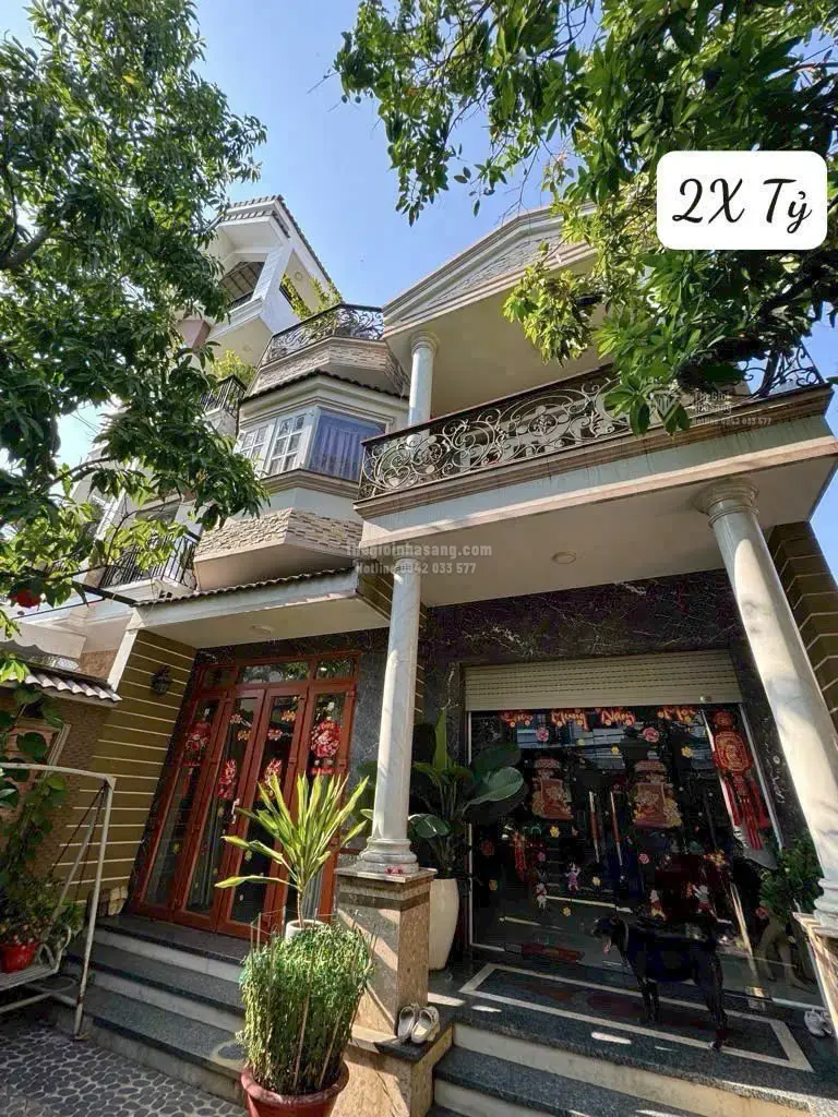 Biệt thự sân vườn Quận 2 309m2 4PN 26 tỷ