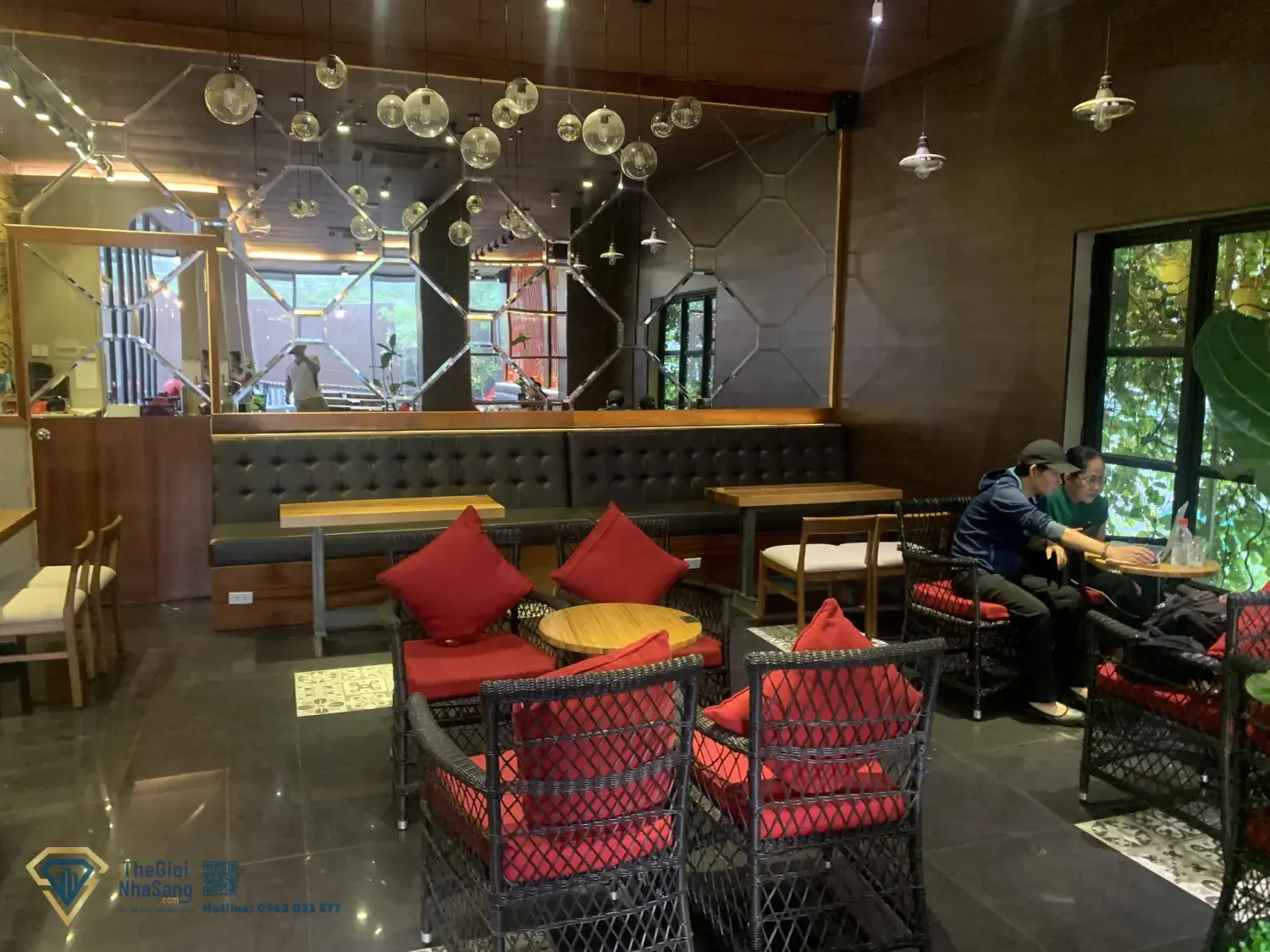 Chia Sẻ Thực Tế: Góc Nhìn Của Một Chủ Doanh Nghiệp F&B Vừa Và Nhỏ Trong Năm 2025