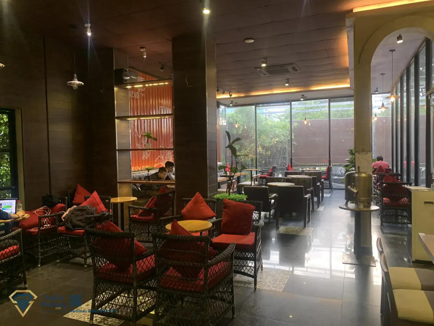 Chia Sẻ Thực Tế: Góc Nhìn Của Một Chủ Doanh Nghiệp F&B Vừa Và Nhỏ Trong Năm 2025