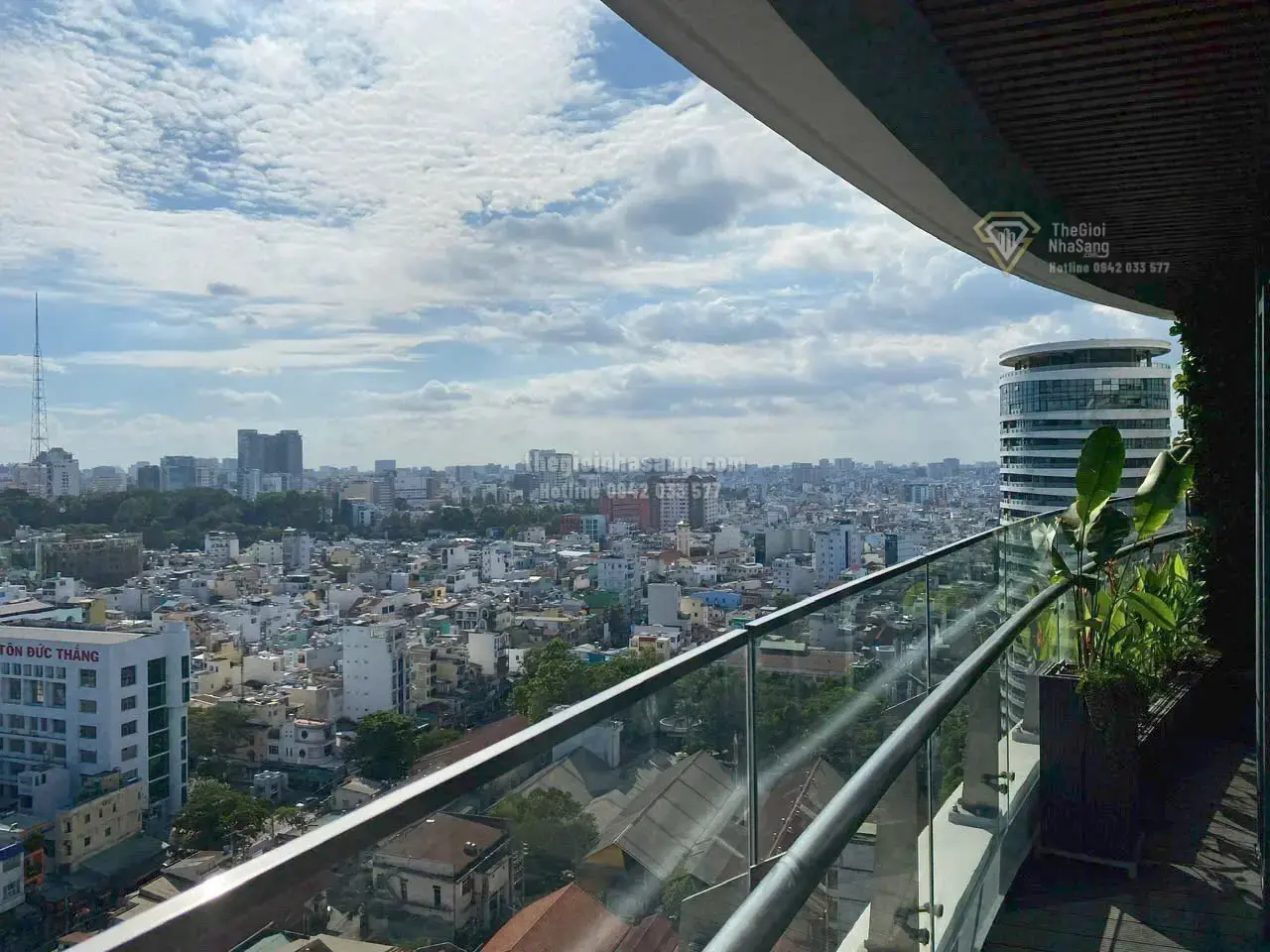 Căn hộ City Garden Thảo Điền 2 phòng ngủ 145m2 cho thuê 3,000 USD/tháng