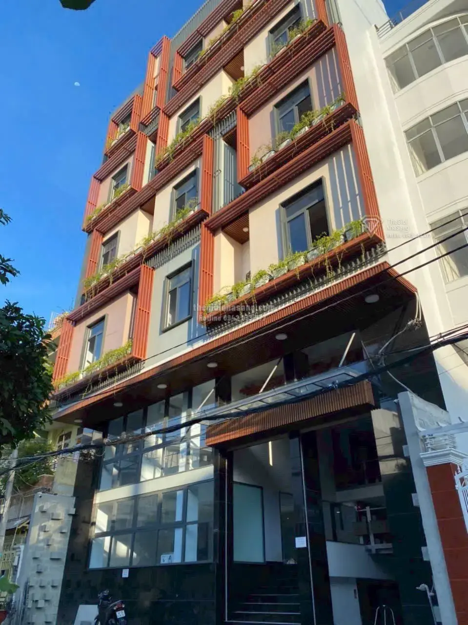 Căn hộ dịch vụ quận 7 diện tích 251.5m2 giá 72 tỷ