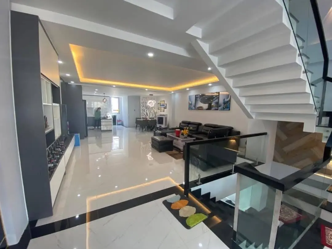 Bán Gấp Nhà Mặt Tiền Trung Mỹ Tây 19, Quận 12 - Giá Tốt Nhất Thị Trường!