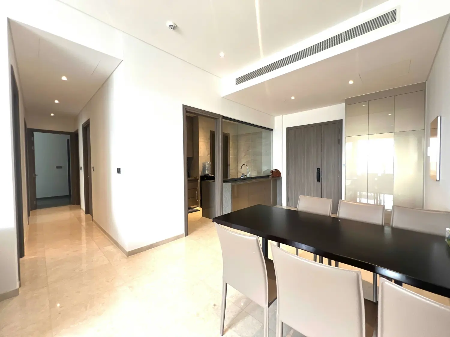 Bán Căn Hộ 3PN The MarQ Quận 1 - Full Nội Thất, Tầng Cao, Sổ Hồng Riêng