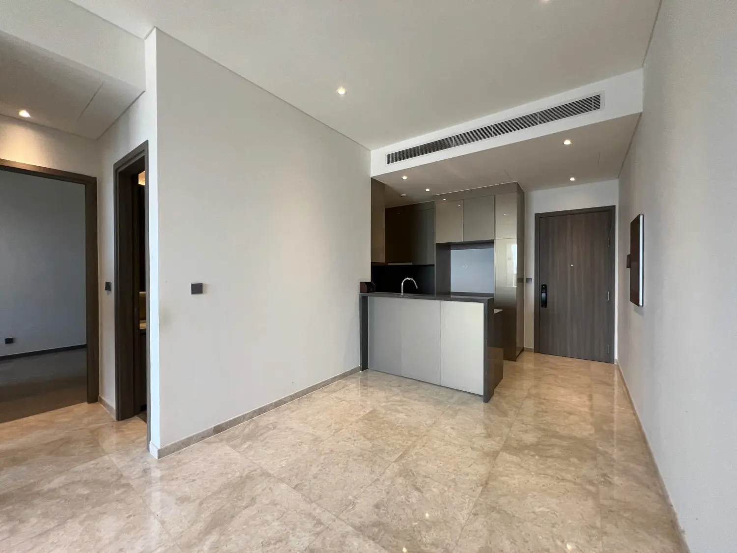 Bán Căn Hộ The MarQ Quận 1, 2PN, View Landmark 81, Sổ Hồng, Giá Tốt!