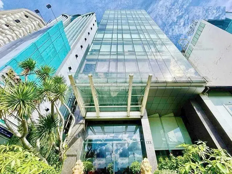 Nhà phố Building 111 Lý Chính Thắng Quận 3 diện tích 336m2 giá 350 tỷ