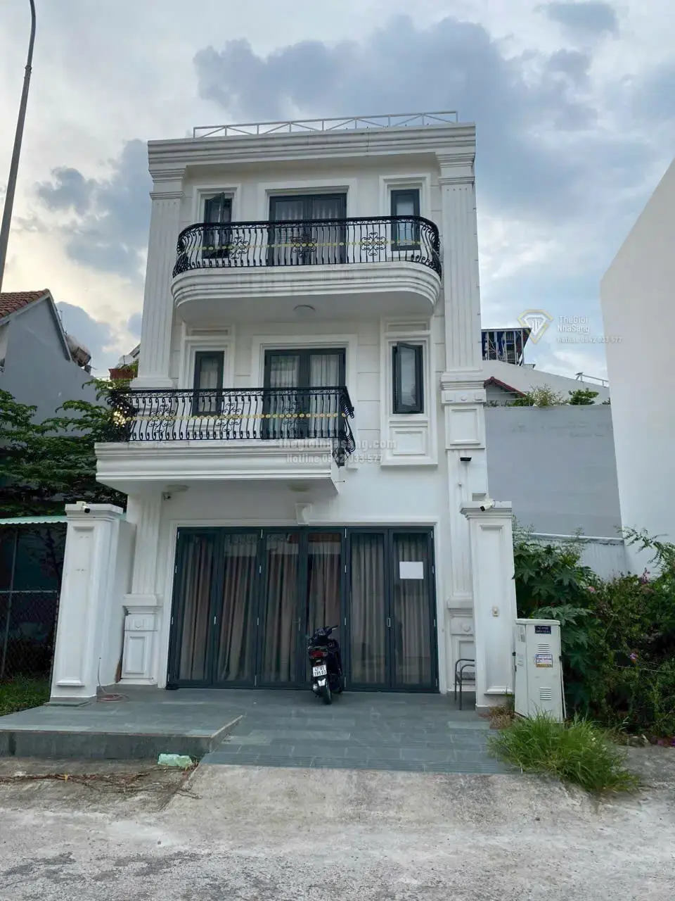 Nhà phố đường số 8, phường Hiệp Bình Chánh, Thủ Đức 115.5m2 4 tầng 17.2 tỷ