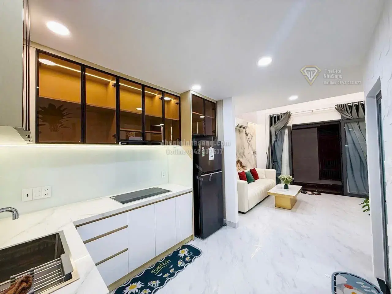 Nhà phố gần Chợ Bà Chiểu, 4 tầng, 4 phòng ngủ, giá 7.45 tỷ