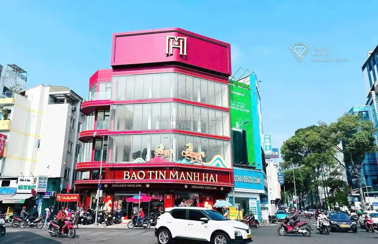 Nhà phố góc 5 mặt tiền dự án tại Quận 1, diện tích 161m2, giá 310 tỷ