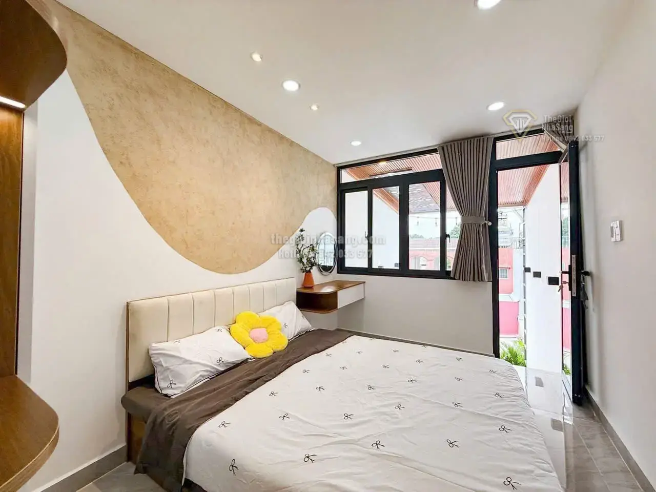 Nhà phố Hoàng Văn Thụ Phú Nhuận 30m2 3 phòng ngủ 6.75 tỷ
