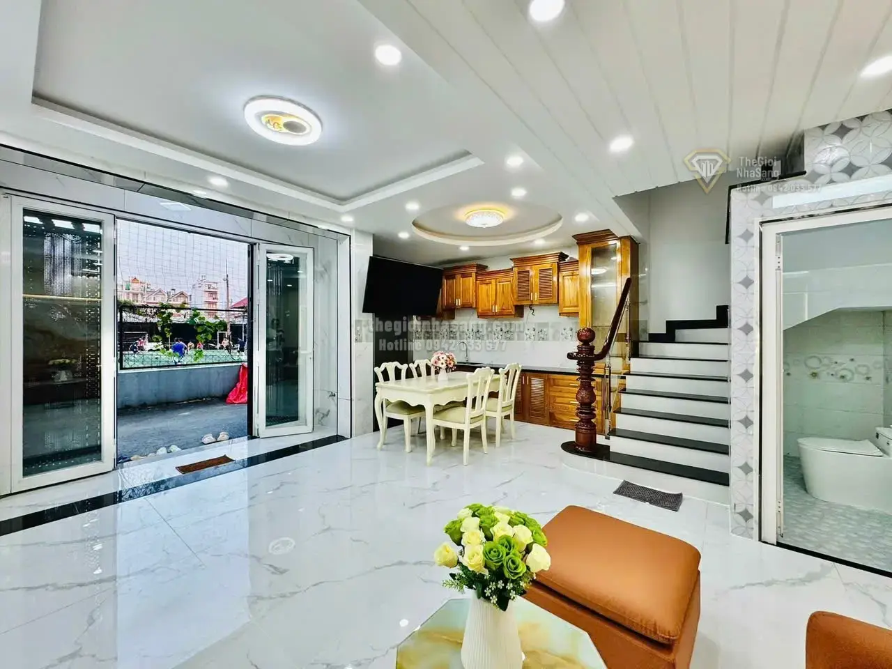 Nhà phố khu đồng bộ Gò Vấp 38m2 3 phòng ngủ full nội thất giá 6.95 tỷ