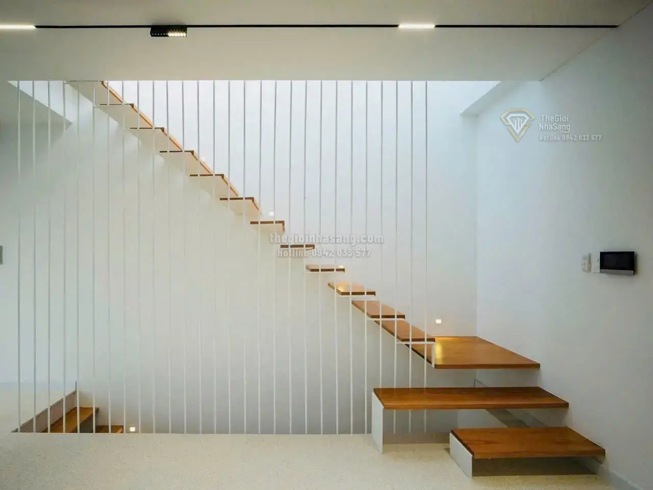 Nhà phố mặt tiền kinh doanh ngã tư Phú Nhuận 82.5m2 4PN 25.5 tỷ