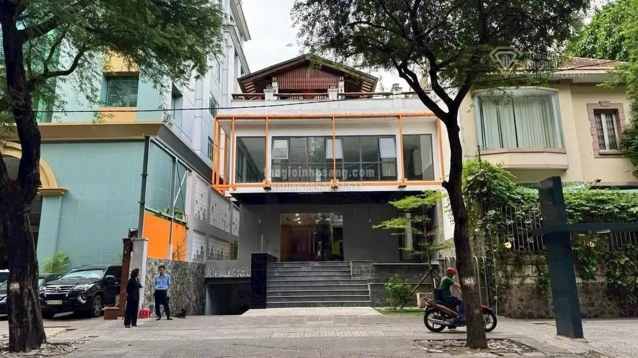 Nhà phố tại 100 Nguyễn Du, Quận 1 - Diện tích 364m2, giá 420 tỷ