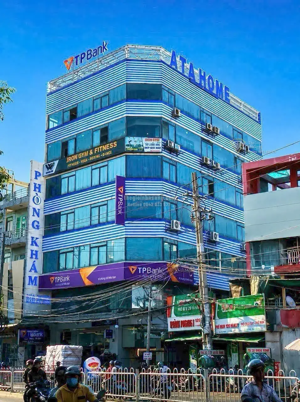 Tòa nhà Quận Bình Tân 8 tầng 325m2 giá 90 tỷ