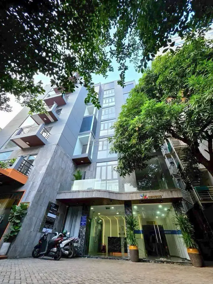 Tòa nhà văn phòng Building 215 Nguyễn Văn Thủ Quận 1 diện tích 812.8m2 giá 500 tỷ