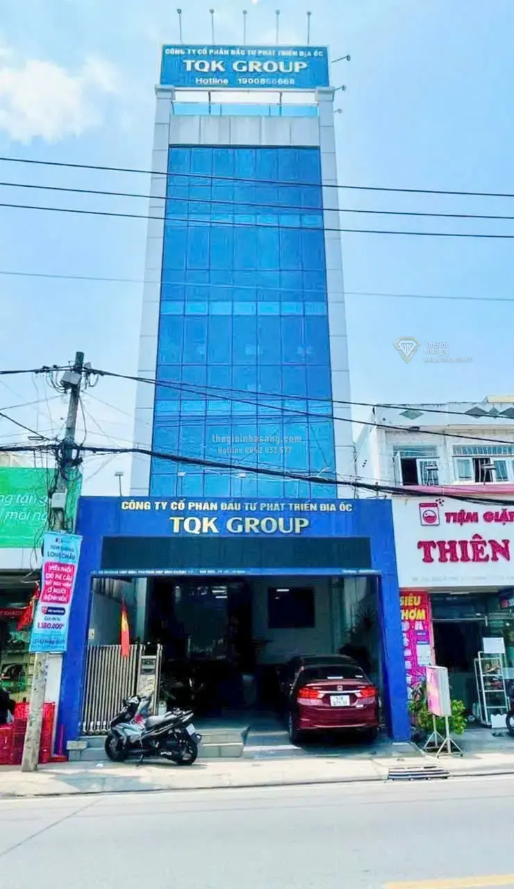 Tòa nhà văn phòng mặt tiền đường Hiệp Bình, Thủ Đức, 162m2, 7 tầng, giá 35 tỷ